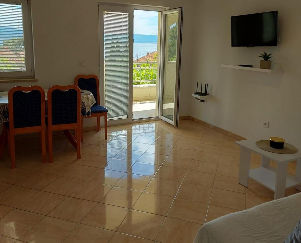 Apartments Gojevic Bol Chambre photo