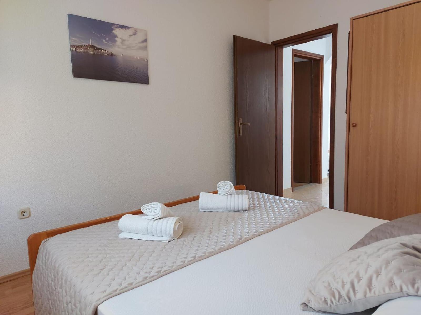 Apartments Gojevic Bol Extérieur photo